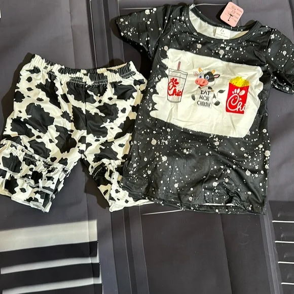 Chic fil a baby/toddler girls 2 piece set - Picture 3 of 6